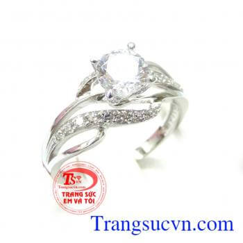 Nhẫn nữ vàng trắng đính đá đẹp