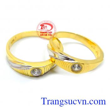 Nhẫn cưới vàng 10k hạnh phúc là cặp nhẫn cưới tình yêu ngọt ngào, đơn giản mà gắn kết bền chặt