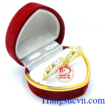 Nhẫn cưới vàng tây