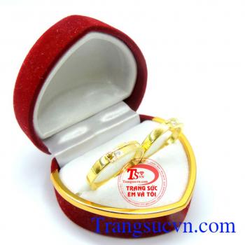 Nhẫn cưới vàng tây