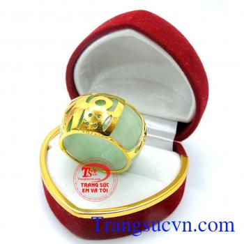 Nhẫn ngọc cẩm thạch xanh bọc vàng chạm rồng