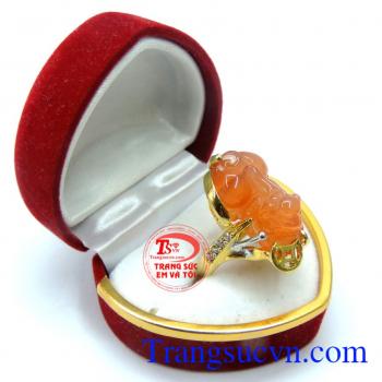 Nhẫn nữ tỳ hưu may mắn bọc vàng nhẫn nữ ngọc cẩm thạch tỳ hưu may mắn.