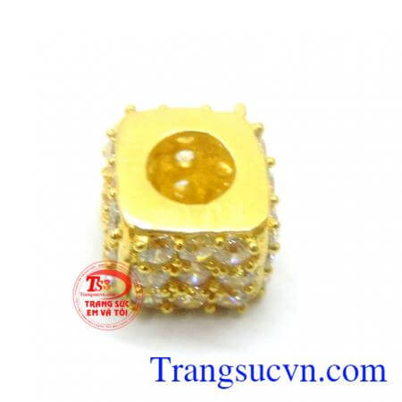 Mặt dây chuyền nữ vàng tây món quà ý nghĩa trong các dịp sinh nhật, lễ tết và kỷ niệm