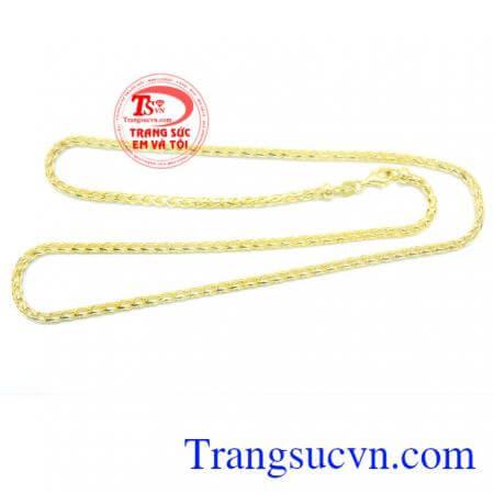 Dây chuyền nam làm nổi bật bản thân, chất lượng vàng đảm bảo mang lại màu vàng bền và sáng bóng