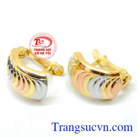 Hoa tai nữ 18k kiểu ý đẹp là sản phẩm nữ trang hoa tai vàng tây, vàng 18k đảm bảo chất lượng vàng.