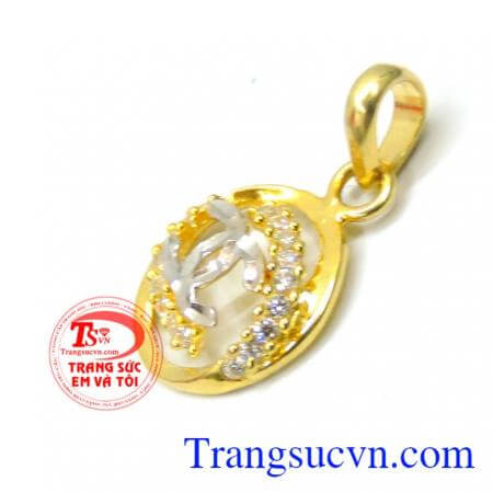 Mặt dây chuyền sáng bóng Uy tín về chất lượng vàng