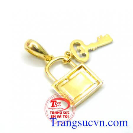 Mặt dây chuyền nữ vàng