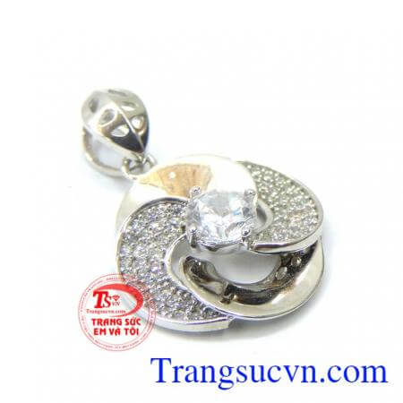 Mặt chuyền nữ,mặt dây vàng đẹp, đeo hợp thời trang,mặt dây chuyền sáng bóng Uy tín về chất lượng vàng