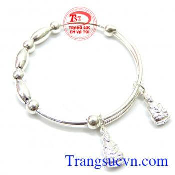 Vòng bạc cho trẻ đẹp