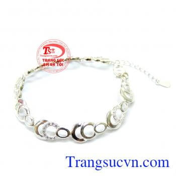 Lắc tay bạc nữ duyên dáng