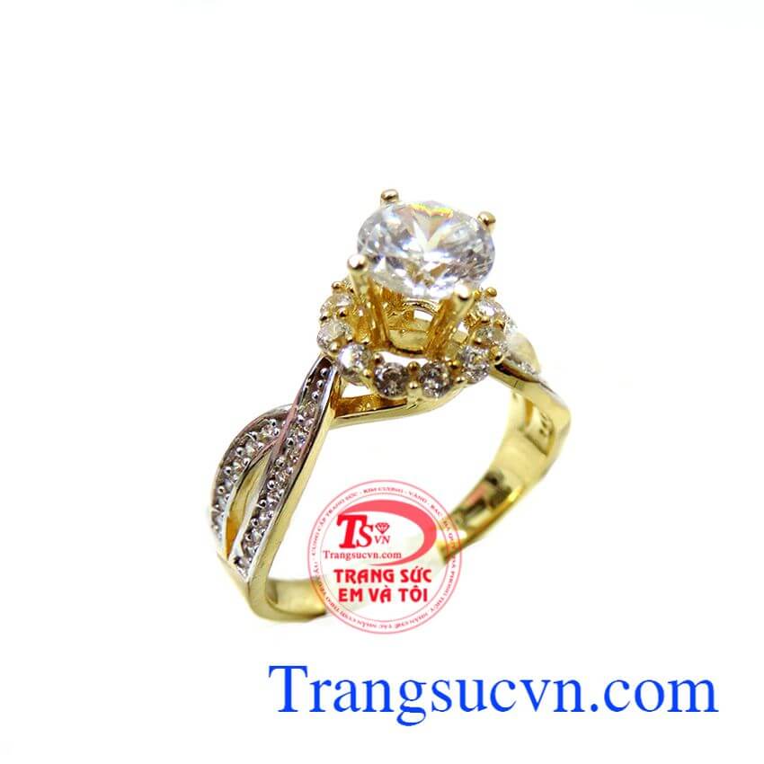 Khi diện trên tay chiếc nhẫn vàng nữ đính đá ấn tượng này với vẻ đẹp phong cách trẻ trung cá tính. Nhẫn nữ xinh xắn thời trang