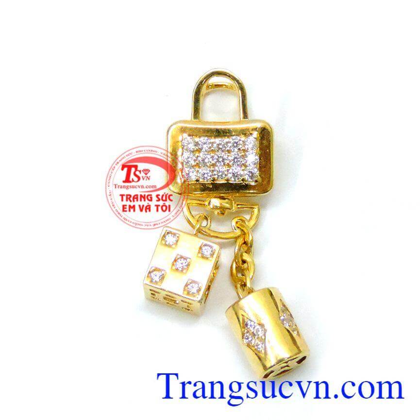 Mặt dây nữ khóa kiểu dáng đẹp