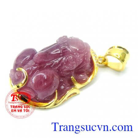 Tỳ hưu ruby mang lại tài lộc