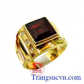 Garnet là loại đá của sự thuần khiết và sự thật cũng như một biểu tượng của tình yêu và lòng từ bi