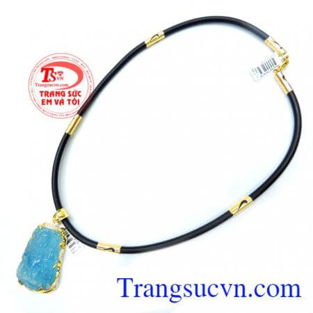 thiết kế sang trọng kết hợp với dây da bọc vàng làm tôn lên được vẻ đẹp nam tính quý phái của đấng mày râu, Bộ dây da đá aquamarine sang trọng