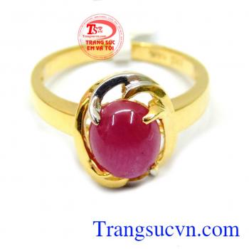 Là món quà tuyệt vời cho người phụ nữ bạn yêu thương. Nhẫn ruby nữ thời trang xinh xắn