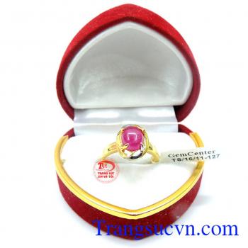 Nhẫn ruby nữ thời trang xinh xắn thiết kế tinh tế, tôn lên vẻ sang trọng quý phái cho nữ giới.
