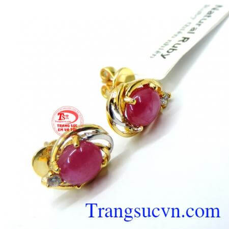 Vì thế nếu bạn mệnh Thổ thì Ruby là viên đá quý cực kỳ hợp với bạn. Hoa tai ruby nữ đẹp vàng 14k