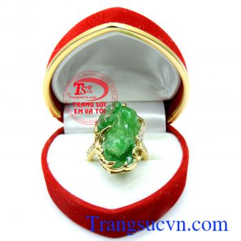 Nhẫn nữ tỳ hưu kiểu dáng đẹp may mắn luôn theo bên người mọi lúc, mọi nơi để công việc, học hành…luôn thuận buồm xuôi gió. 