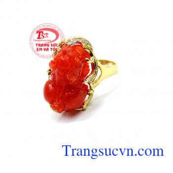 Giúp gia chủ chiêu tài phát lộc, hưng vượng, đại phú đại quý là linh vật linh thiêng đem đến tài lộc, cát khí, phù hộ gia chủ về mặt sức khỏe, sự nghiệp. Nhẫn tỳ hưu jaeite tặng phái đẹp