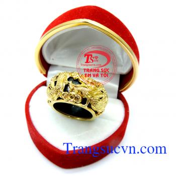Nhẫn ngọc bọc rồng quý phái đẹp là biểu tượng linh thiêng và may mắn sự mạnh mẽ sức mạnh,tinh tế đẳng cấp