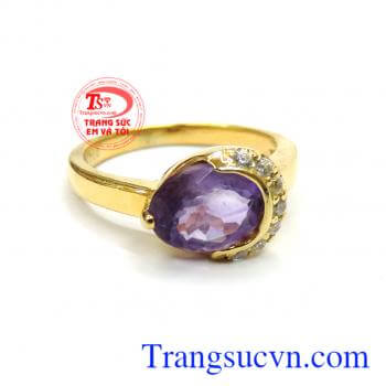 Nhẫn thạch anh tím nữ trang đẹp thiết kế nhẫn nữ sang trọng quý phái đeo hợp thời trang. 