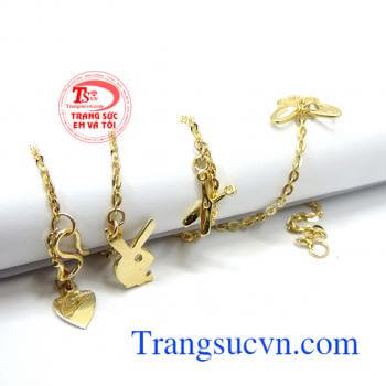 Lắc chân cá tính cho nữ