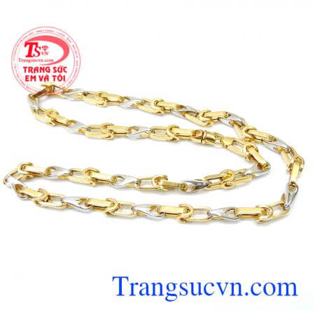 Thiết kế đơn giản, tinh tế, dễ dàng kết hợp với những trang phục khác nhau kiểu dáng độc lạ, phong cách đầy cá tính mạnh mẽ là đặc điểm nổi bật cho các đấng mày râu