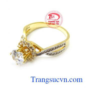 Sản phẩm thiết kế tinh xảo, nhỏ nhắn, xinh xắn. Nhẫn nữ xinh xắn thời trang