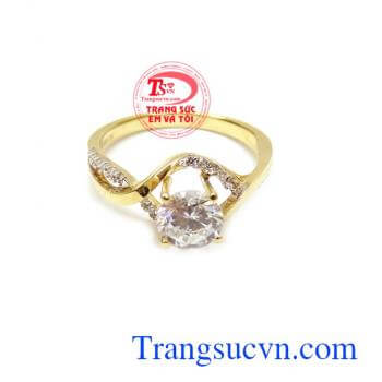 Nhẫn vàng nữ món quà yêu thương là Nhẫn vàng nữ đính đá lấp lánh.
