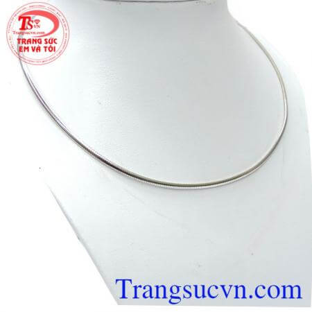 Kiềng nữ vàng trắng yêu thương thiết kế tinh xảo, mang lại vẻ đẹp trẻ trung, thanh lịch nhưng cũng rất nữ tính cho bạn gái.