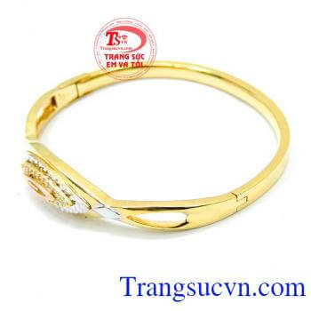 Giúp cho chị em vừa làm đẹp, vừa thể hiện cá tính của mình. Vòng nữ thiết kế đẹp cá tính