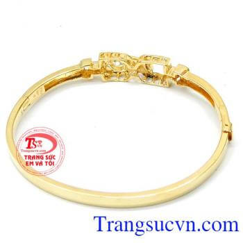 Sản phẩm bảo hành uy tín, giao hàng toàn quốc. Vòng tay nữ đính đá cho phái đẹp