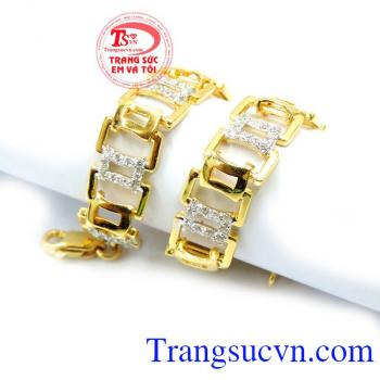 Ảnh chụp từ sản phẩm có sẵn tại shop. Lắc nữ xinh xắn vàng 14k đẹp