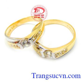 Nhẫn cưới hạnh phúc mãi bên nhau là Nhẫn đôi tình yêu bằng vàng