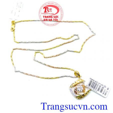 Bộ trang sức thời trang nữ đẹp tôn vinh lên nét duyên dáng, thanh tú và nữ tính cho phái đẹp