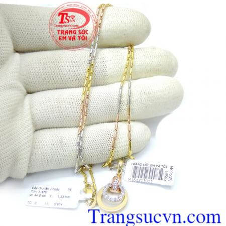 Bộ Trang Sức dây chuyền đẹp kết hợp với mặt dây thời trang, tôn thêm nét đẹp sang trọng vốn có, tạo cho bạn sự tự tin, gợi cảm và đầy quyến rũ