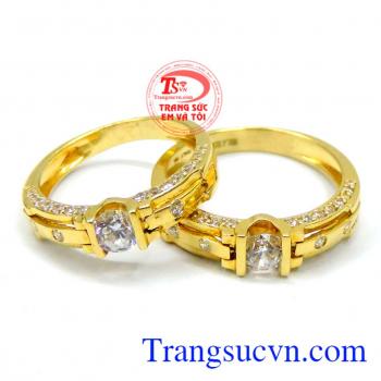 Đôi nhẫn cưới uyên ương hạnh phúc phù hợp với tất cả các bạn trẻ đang yêu và đã yêu