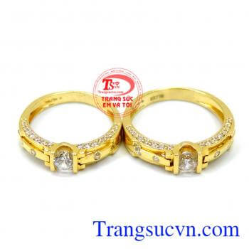 Đôi nhẫn cưới uyên ương hạnh phúc