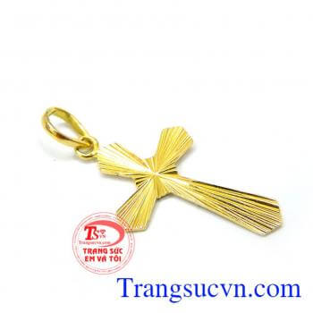 Sản phẩm giúp tôn nét sang trọng, quý phái và tính cách hiền dịu nhưng không kém phần ấn tượng của bạn gái