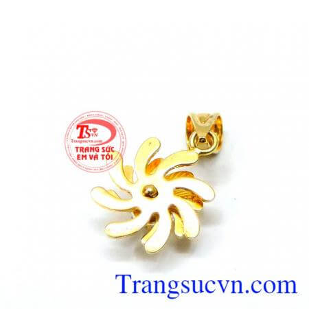 Mặt dây chuyền vàng tây sang trọng 