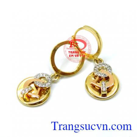 Hoa tai nữ tính chữ D cá tính