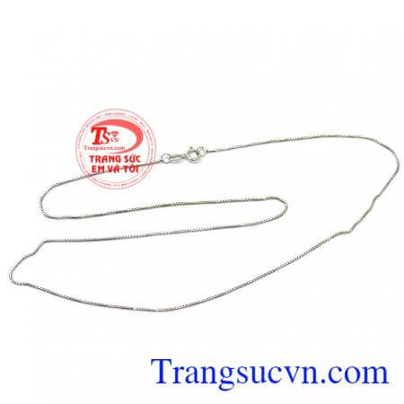 Dây chuyền nữ món quà yêu thương phù hợp với các bạn nữ thích sự mảnh mai, đơn giản nhưng vẫn nữ tính, nổi bật kiểu dáng sản phẩm sang trọng quý phái 