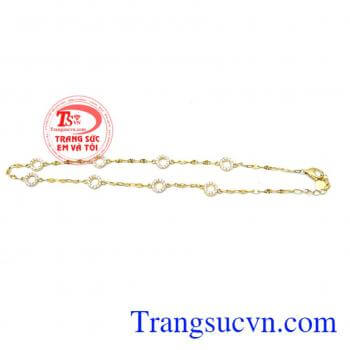 lắc chân vàng nữ với nhiều hoạ tiết độc đáo thiết kế tinh xảo,