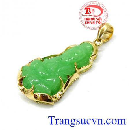 Mặt quan âm bọc vàng đeo may mắn