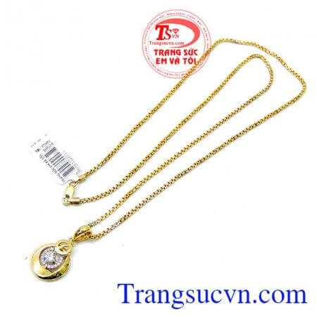 Bộ trang sức nữ đeo duyên dáng