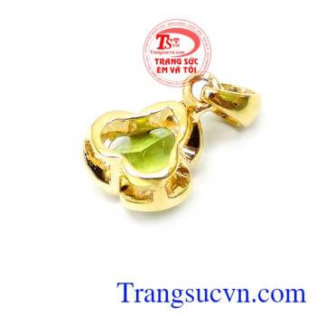 Mặt nữ peridot đính đá điệu dà