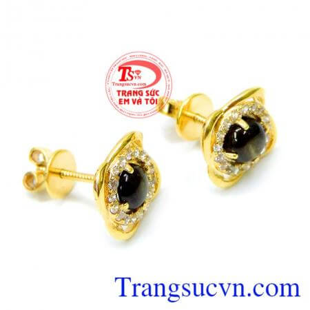 Sản phẩm được đính đá saphire mang tới niềm hy vọng về sự sống tươi tốt và hơn thế nữa là đem lại sự may mắn như một tấm bùa hộ mệnh cho gia chủ.