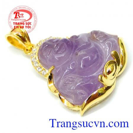 Tương truyền, niềm vui lớn nhất của Phật Di Lặc là biến những buồn phiền, giận giữ, áp lực hay căng thẳng của con người thành hạnh phúc.