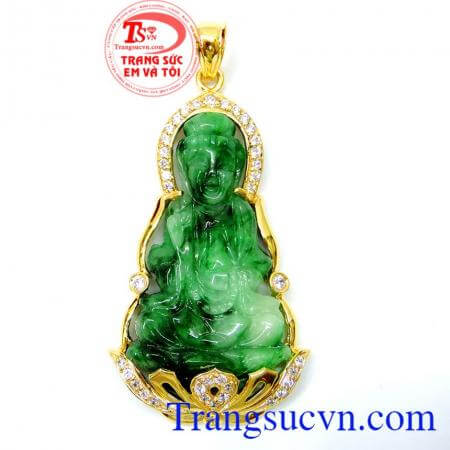 Mặt quan âm jadeite đeo an lành